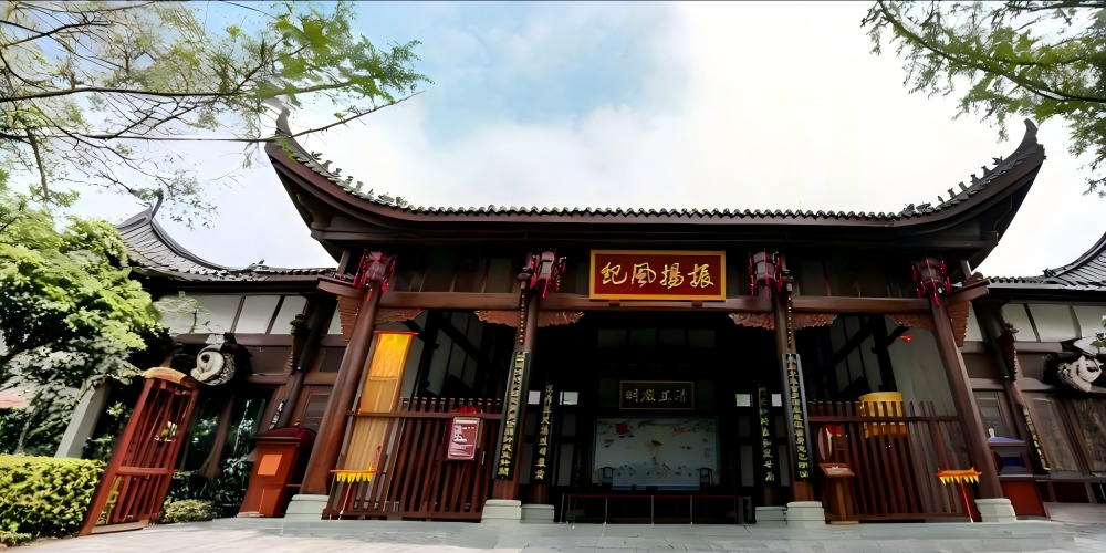5-Day Chengdu & Chongqing Highlights: Giant Pandas, Sanxingdui Discovery & Modern Marvels
